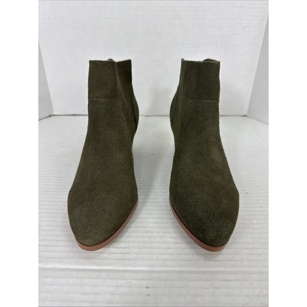 Violet & Red Cupid Bootie Boot Women's 7M Olive Suede NWOB 9327‎
